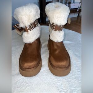 GUESS Brown Faux-Suede Winter Boots with Cream Faux-Fur Cuff